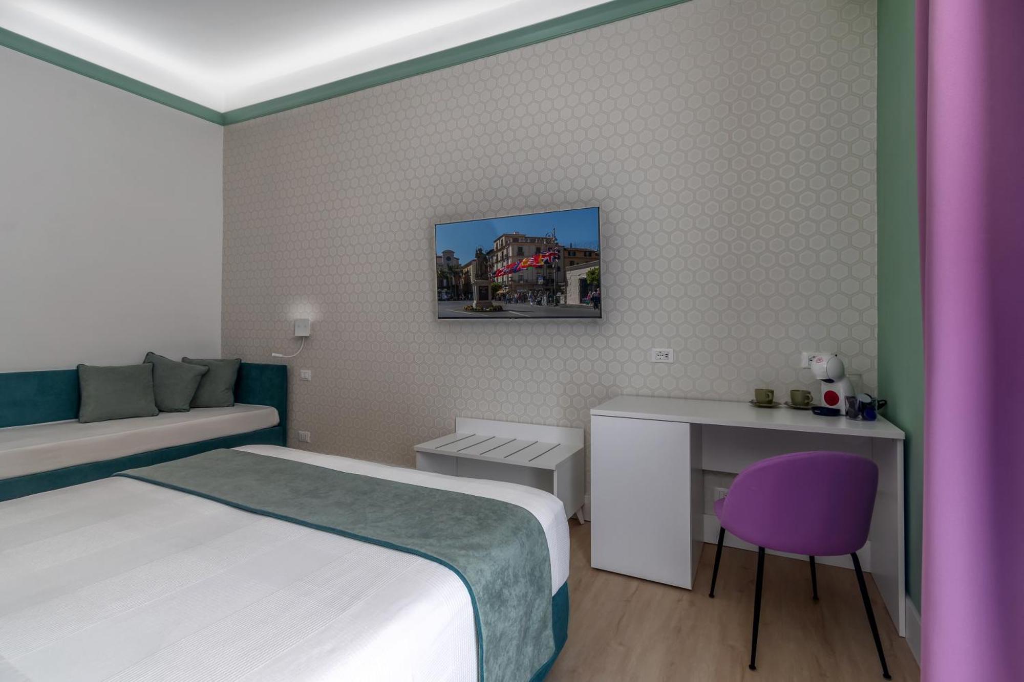 Lovelia: Sorrento Square Lovely Suite Exterior foto